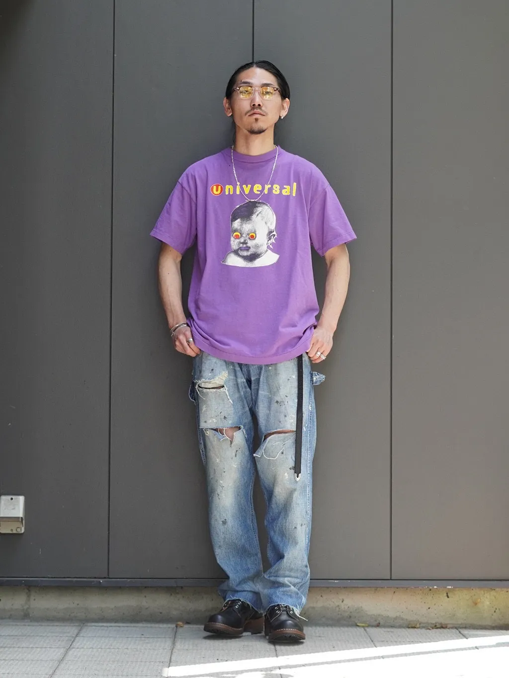 SAINT Mxxxxxx SAINT_DENIM PANTS/PAINTER /BLUE Logging trousers with knife-cut holes and splashed ink. Patch jeans. Blue S-XL. All accessories are molded and customized. Super heavy work. Washed and distressed. Knife-cut holes. Artificial splashed ink graffiti. Authentic version. Loose and stylish.